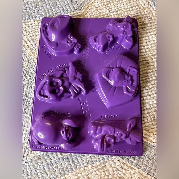 Silicone molds for baking and candy making - Picture 2 of 3